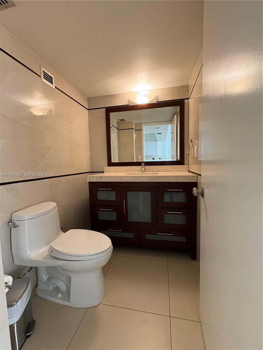 1865 Brickell Ave #A810, Miami FL 33129