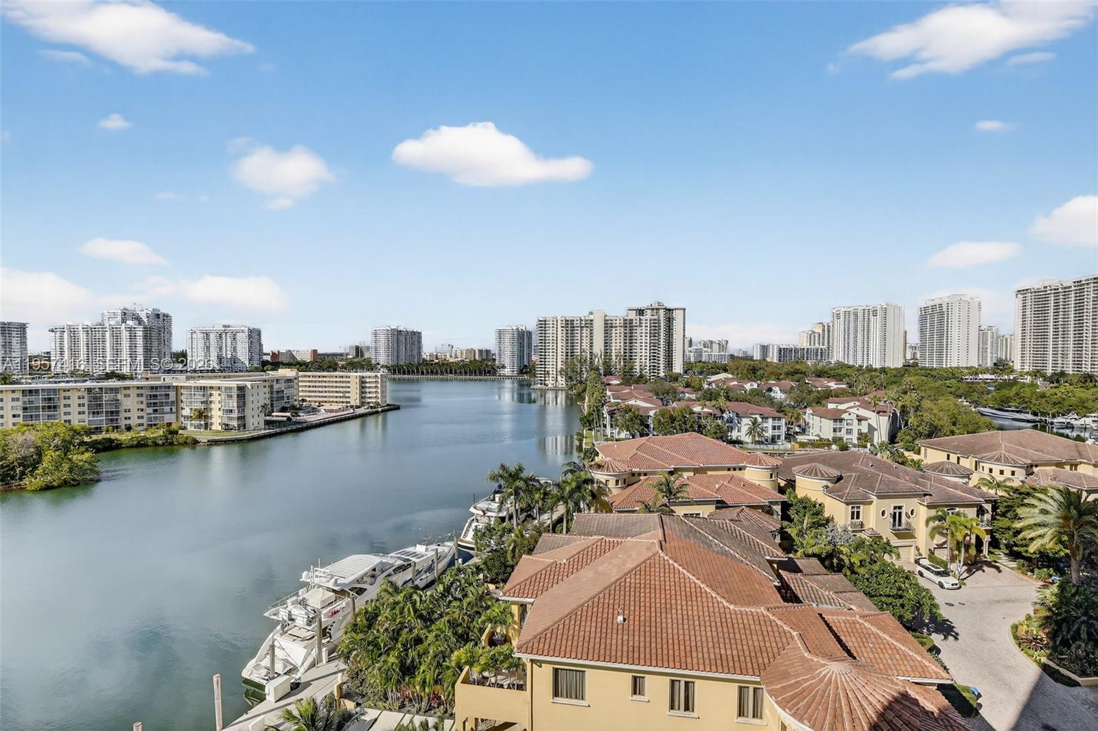 1000 W Island Blvd #1009, Aventura FL 33160
