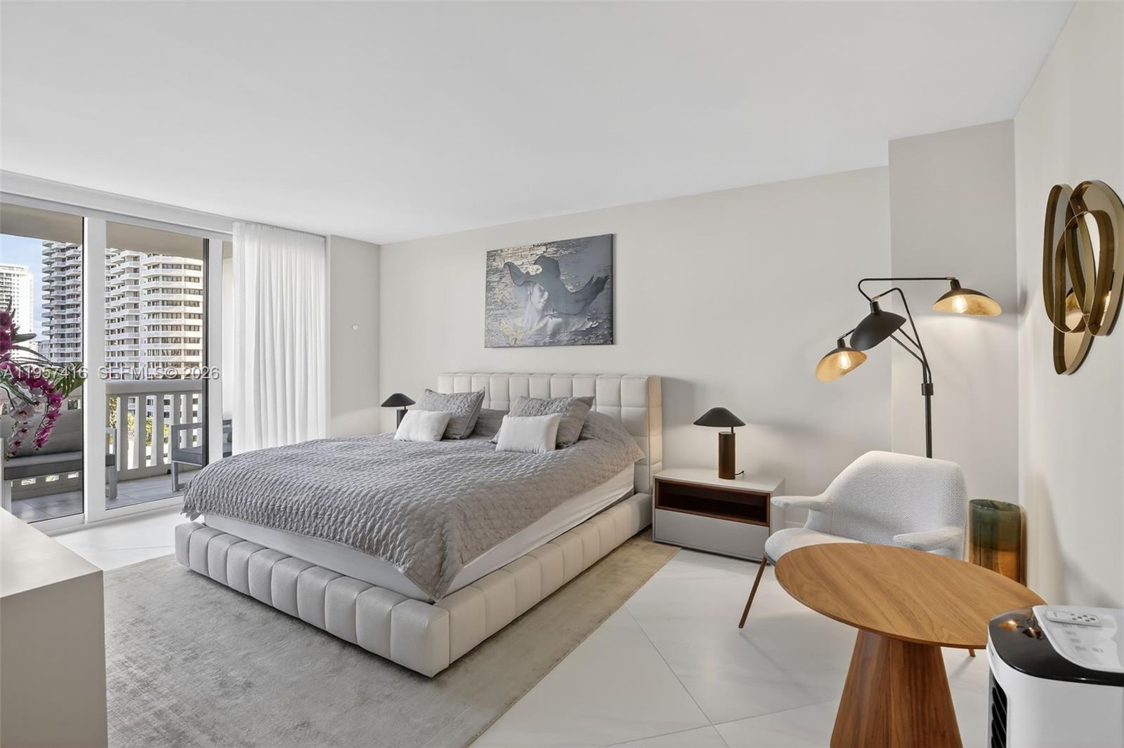 1000 W Island Blvd #1009, Aventura FL 33160