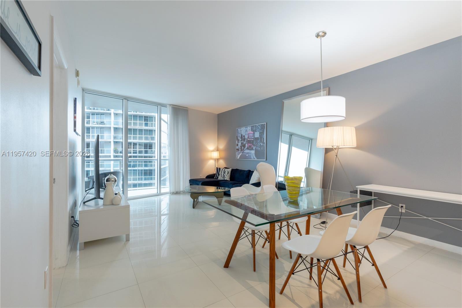 475 Brickell Ave #4511, Miami FL 33131