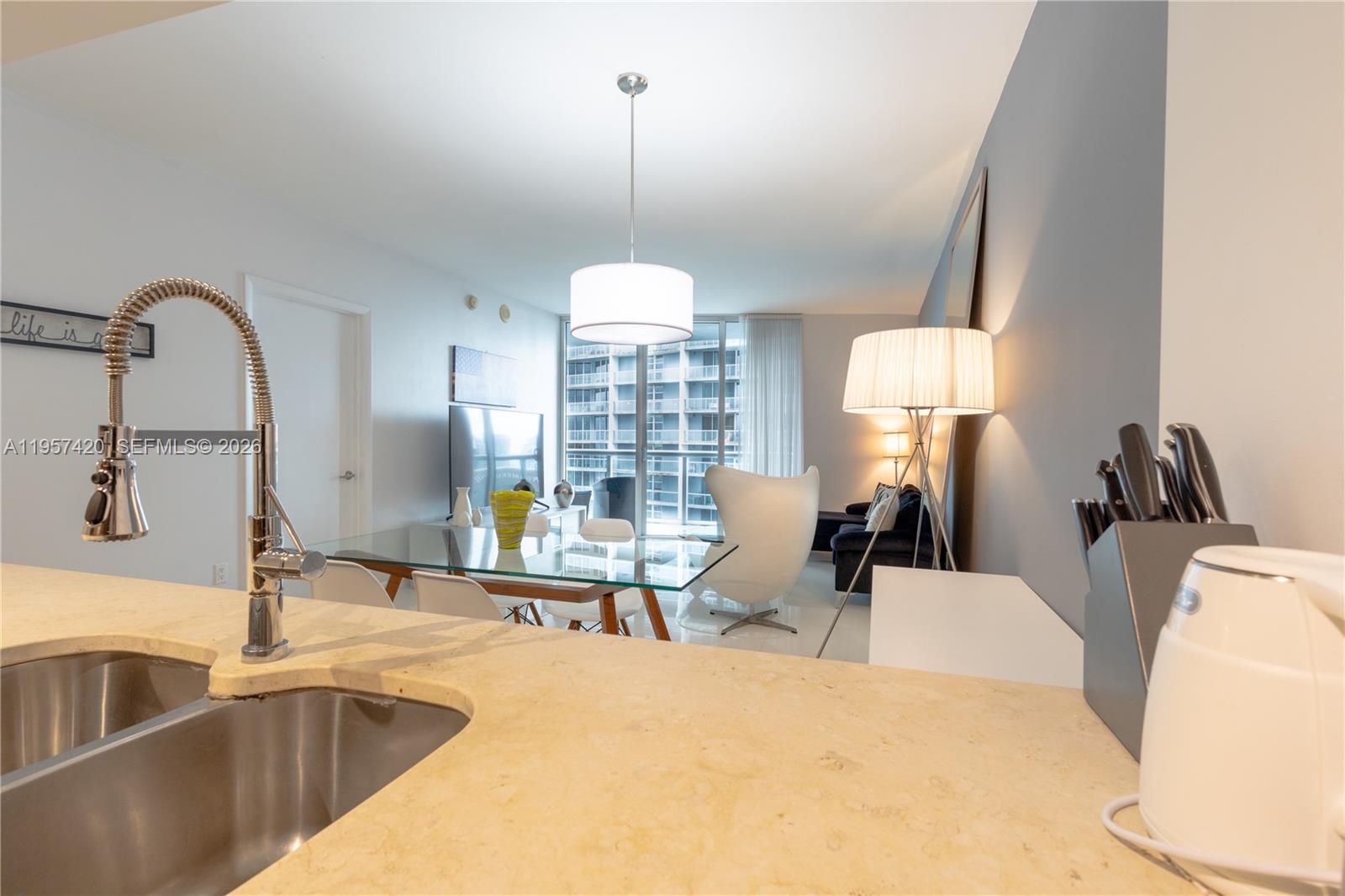 475 Brickell Ave #4511, Miami FL 33131