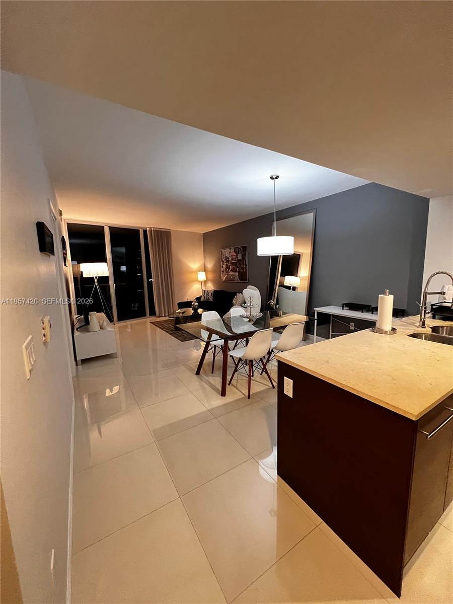 475 Brickell Ave #4511, Miami FL 33131