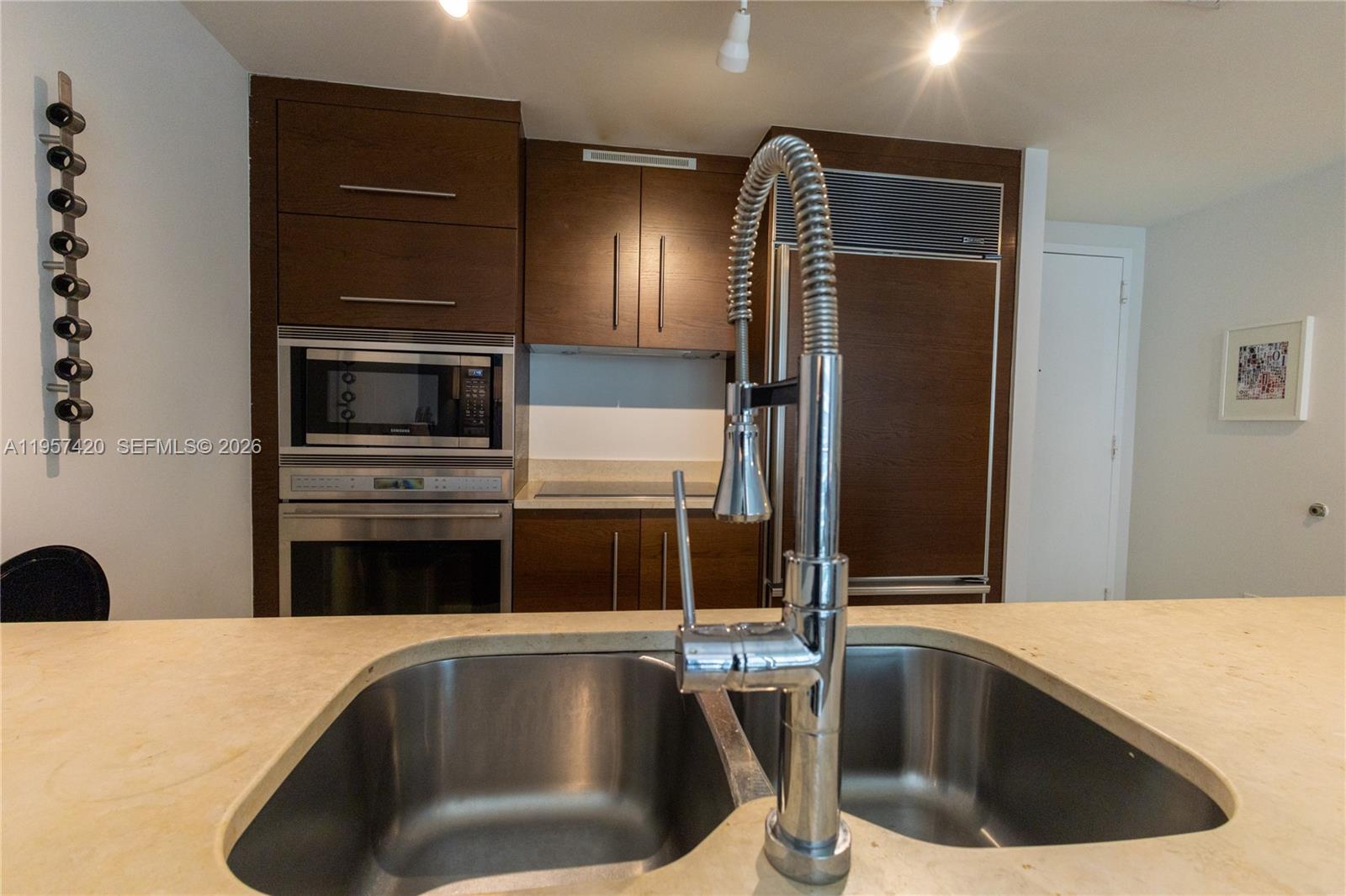 475 Brickell Ave #4511, Miami FL 33131