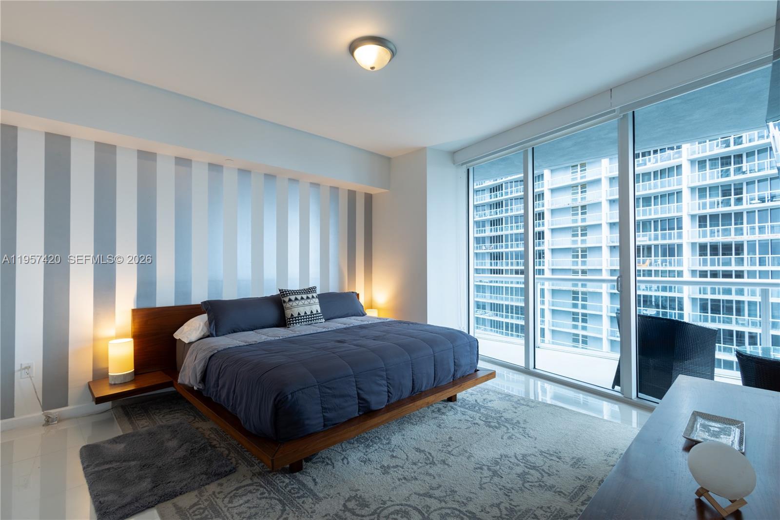 475 Brickell Ave #4511, Miami FL 33131