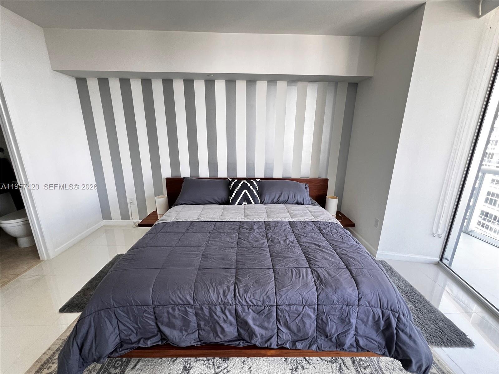 475 Brickell Ave #4511, Miami FL 33131
