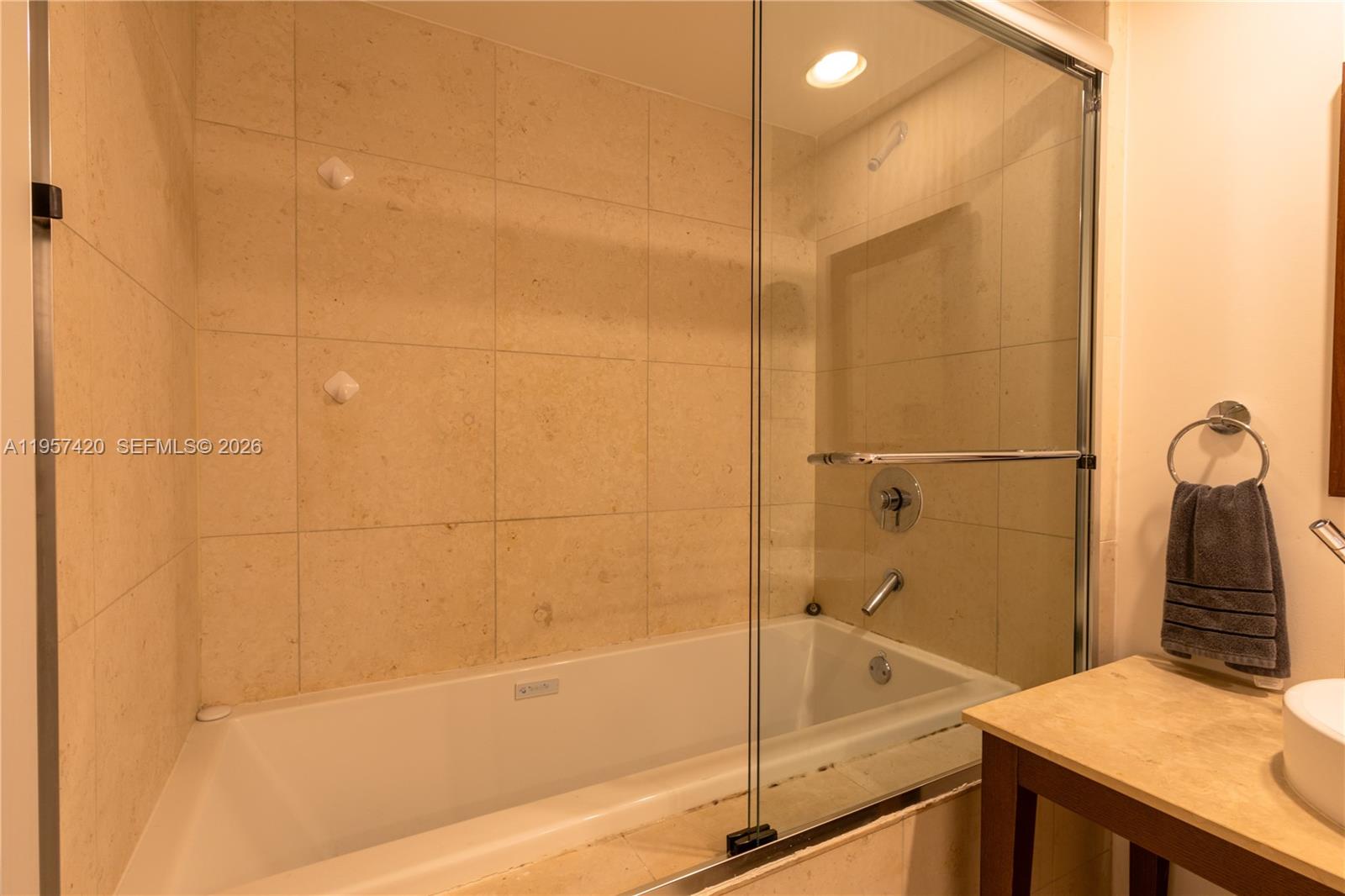 475 Brickell Ave #4511, Miami FL 33131