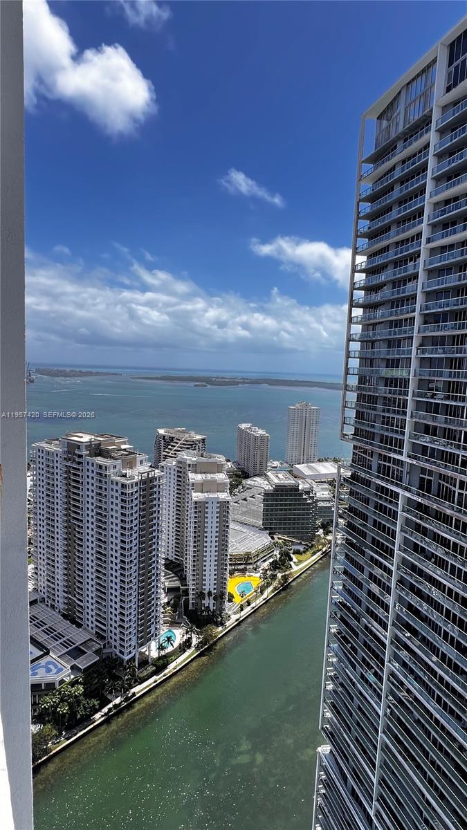 475 Brickell Ave #4511, Miami FL 33131