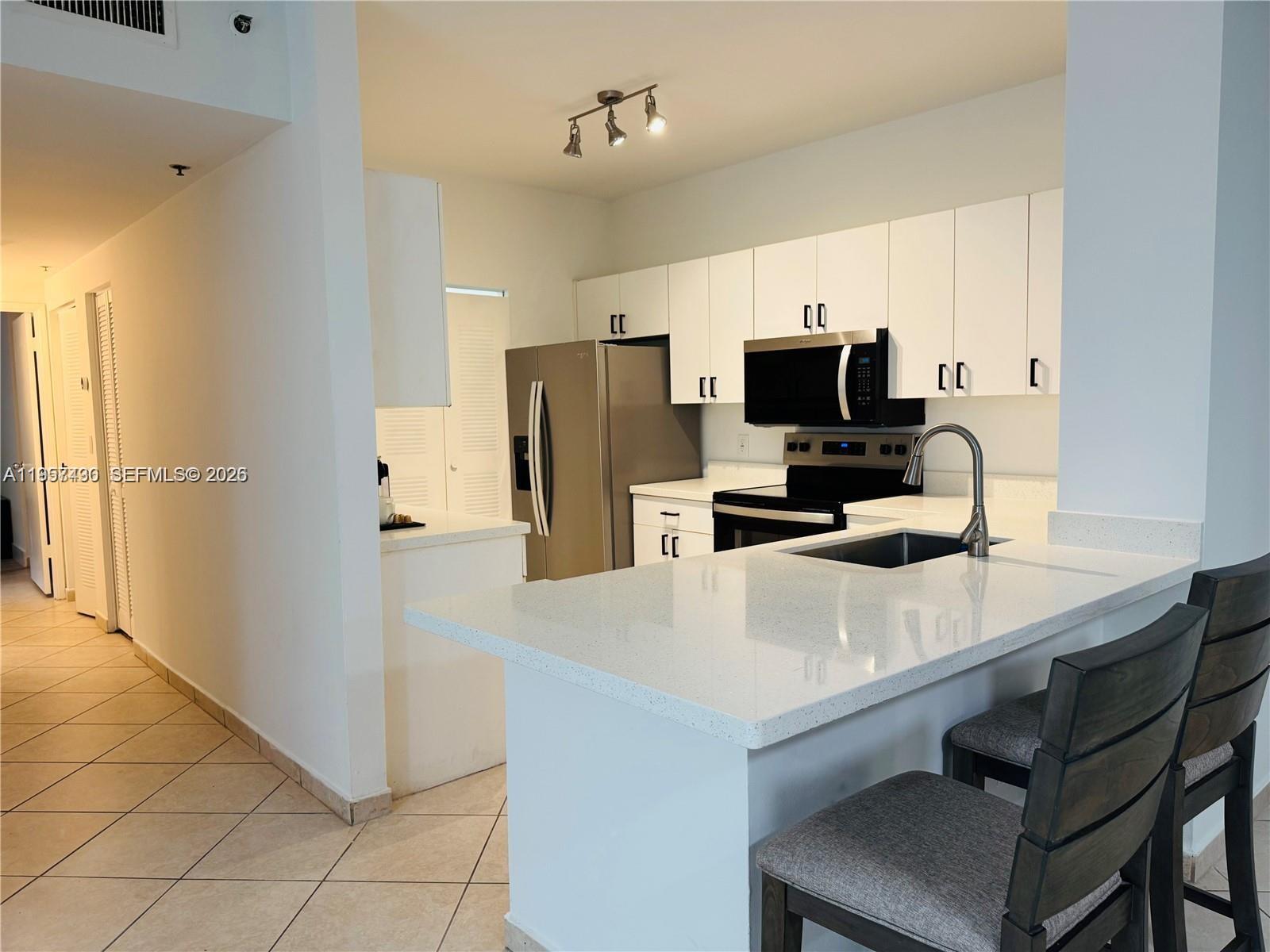 19555 E Country Club Dr #8108, Aventura FL 33180