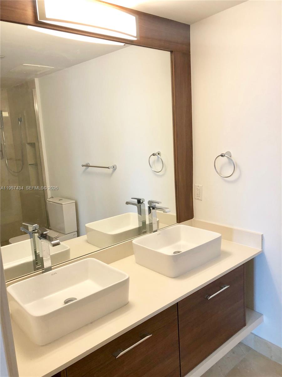 601 NE 27TH ST #801, Miami FL 33137