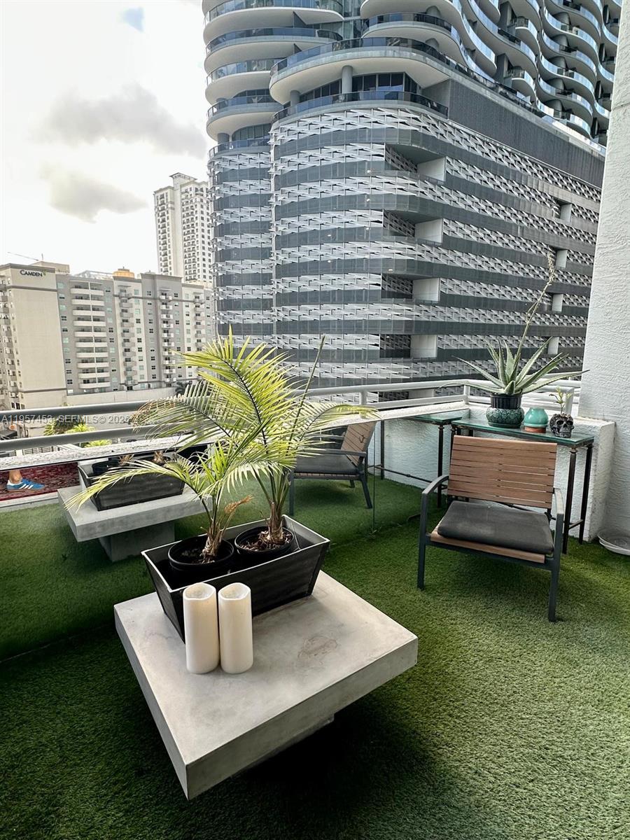 1050 Brickell Ave #818, Miami FL 33131