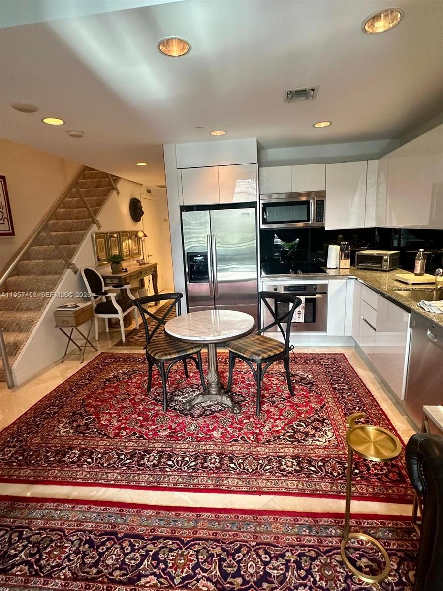 1050 Brickell Ave #818, Miami FL 33131