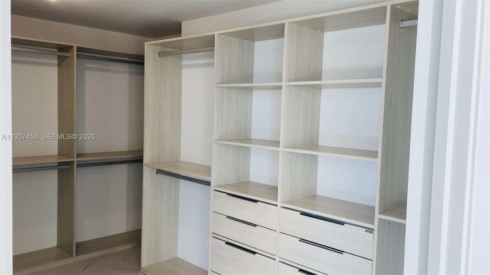 17301 Biscayne Blvd #1907, North Miami Beach FL 33160
