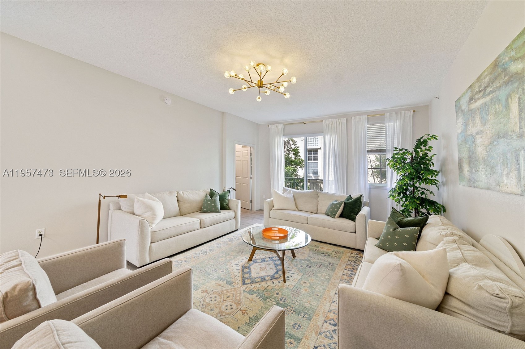 2067 S Ocean Dr #TH5, Hallandale Beach FL 33009