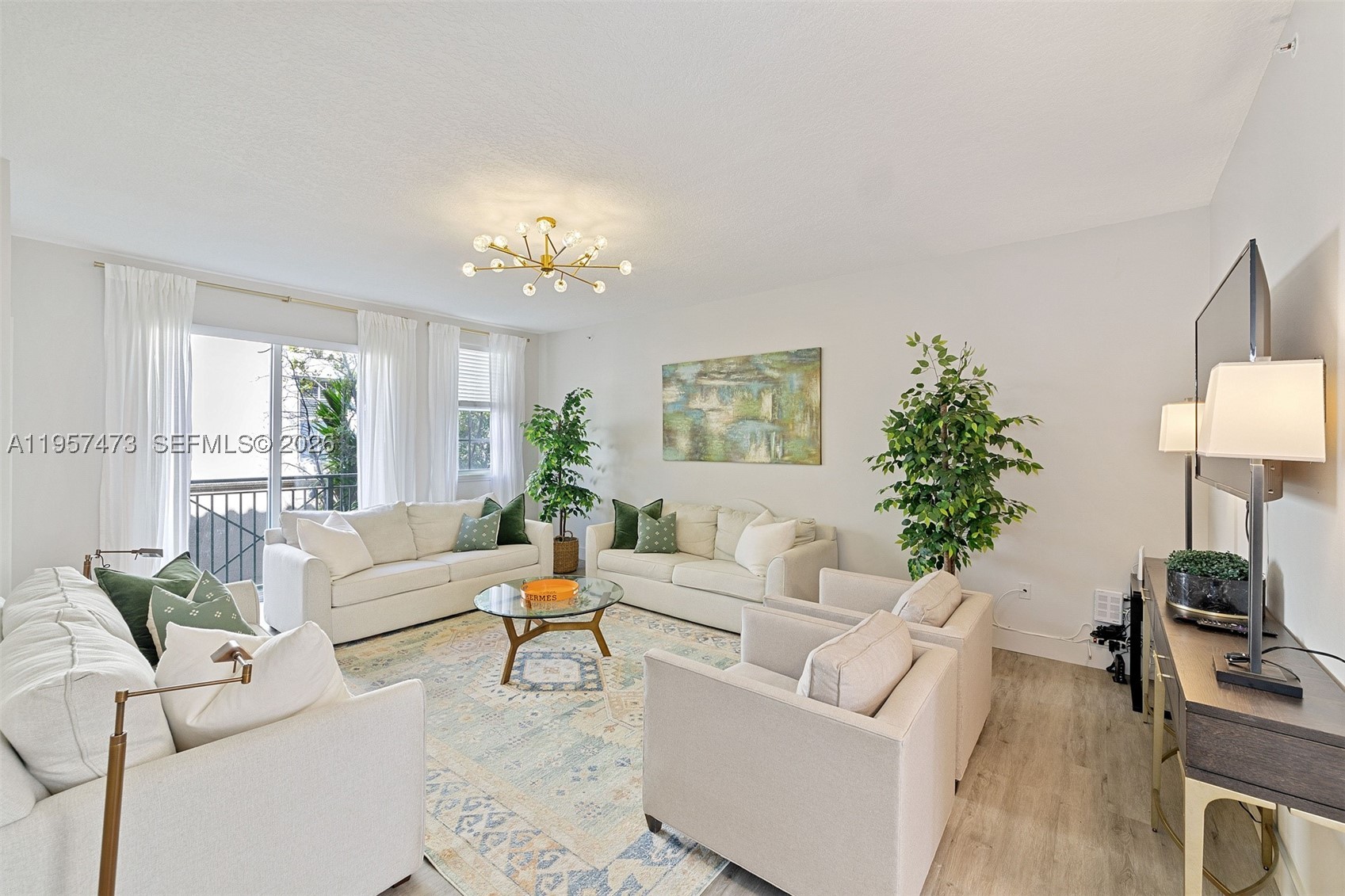 2067 S Ocean Dr #TH5, Hallandale Beach FL 33009