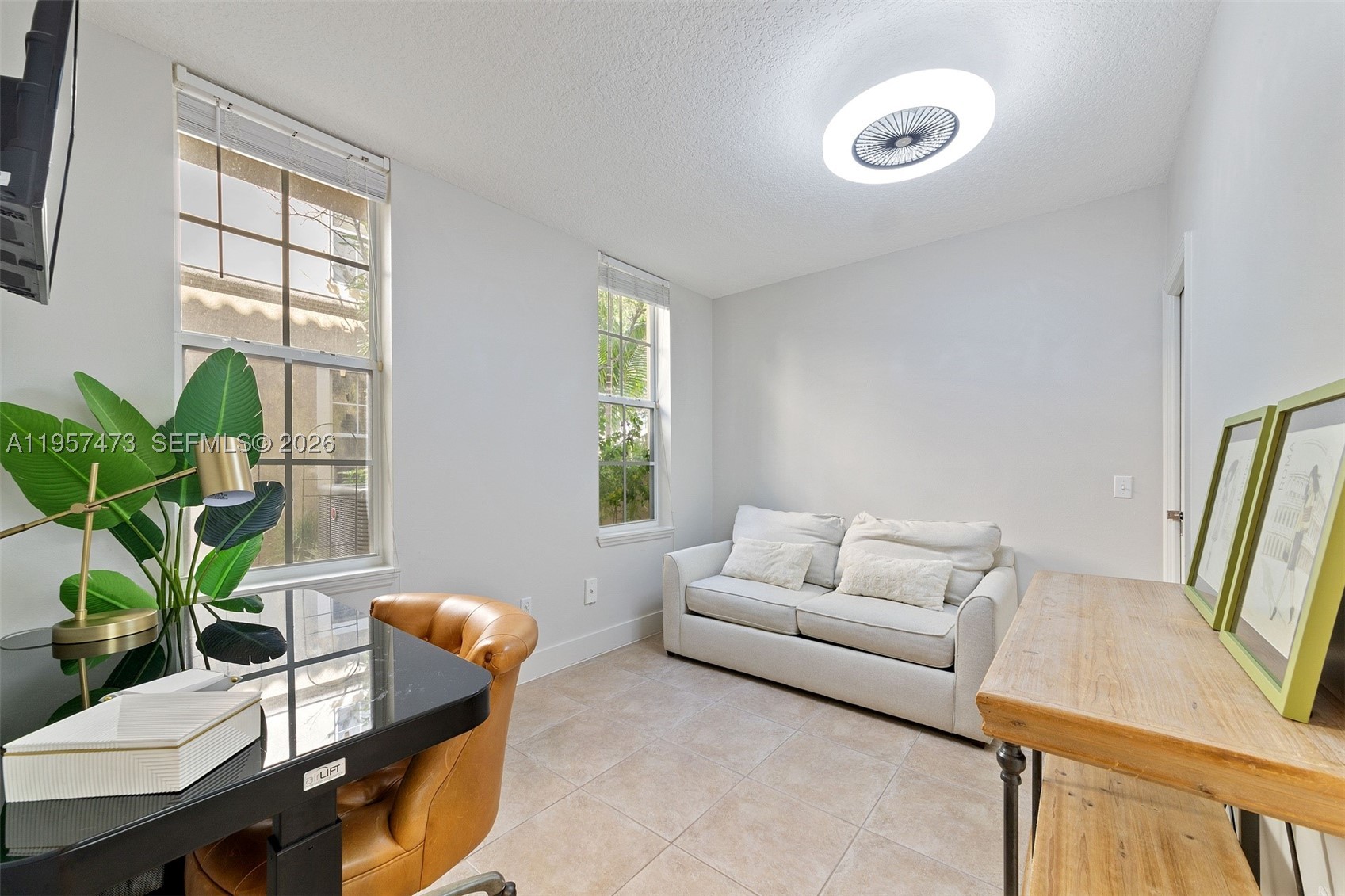 2067 S Ocean Dr #TH5, Hallandale Beach FL 33009