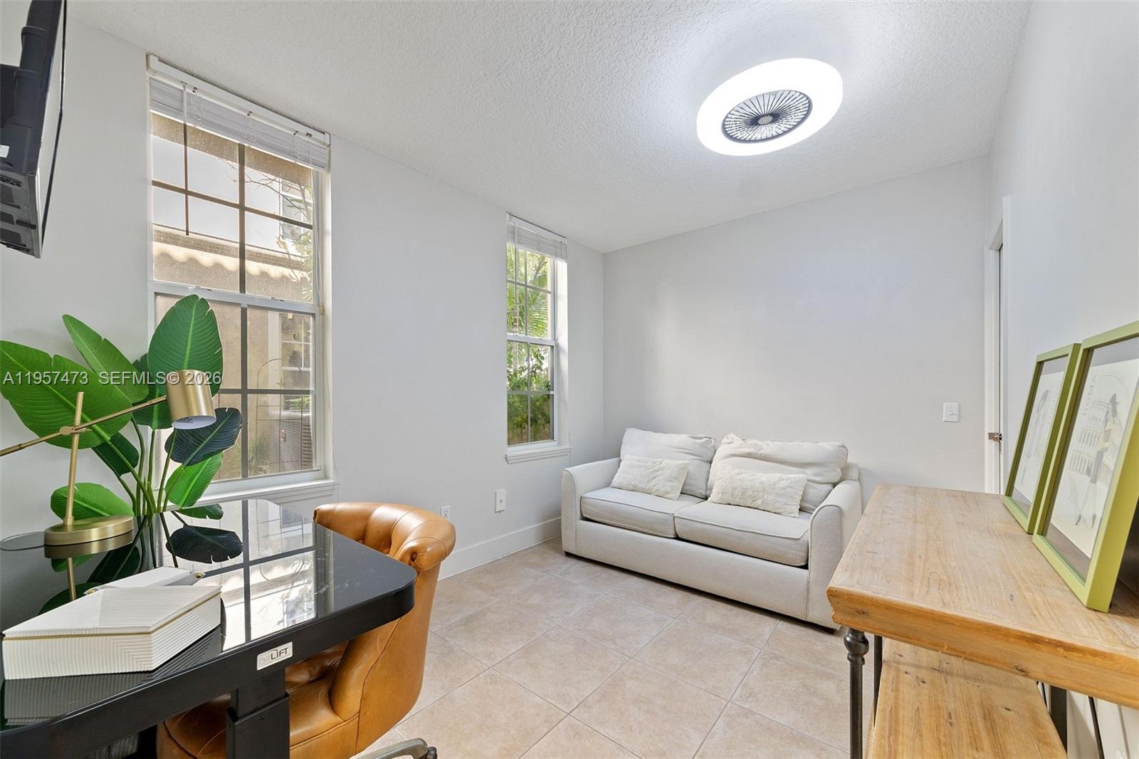 2067 S Ocean Dr #TH5, Hallandale Beach FL 33009