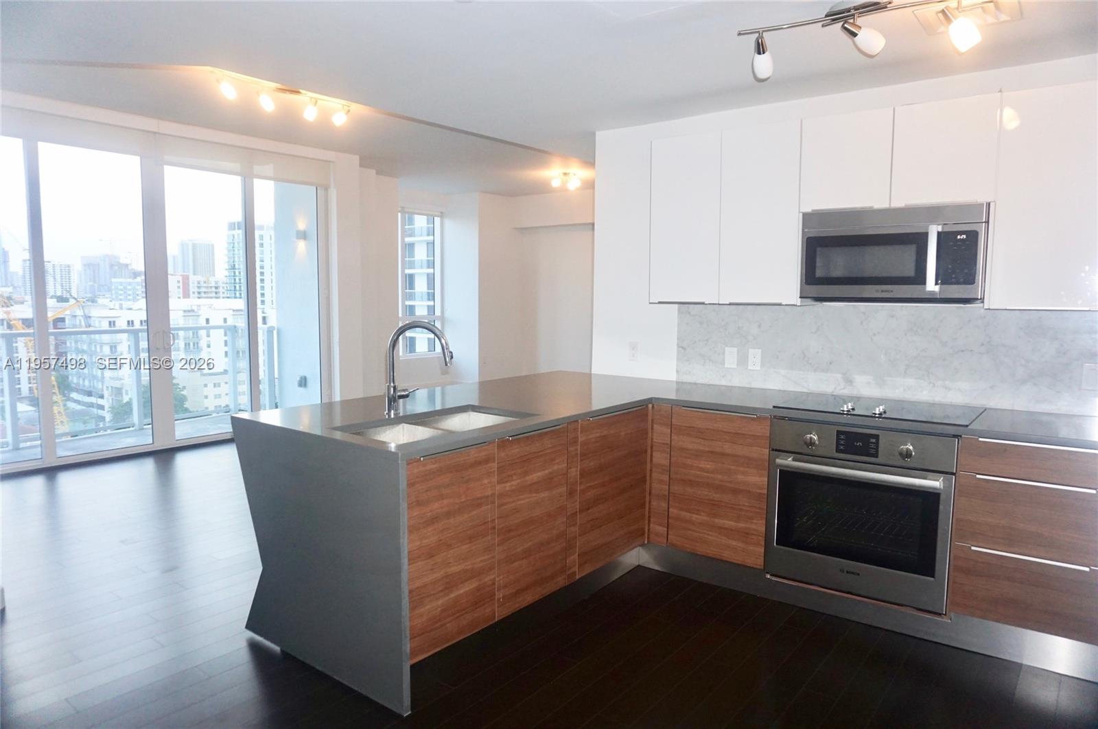 601 NE 27TH ST #1706, Miami FL 33137