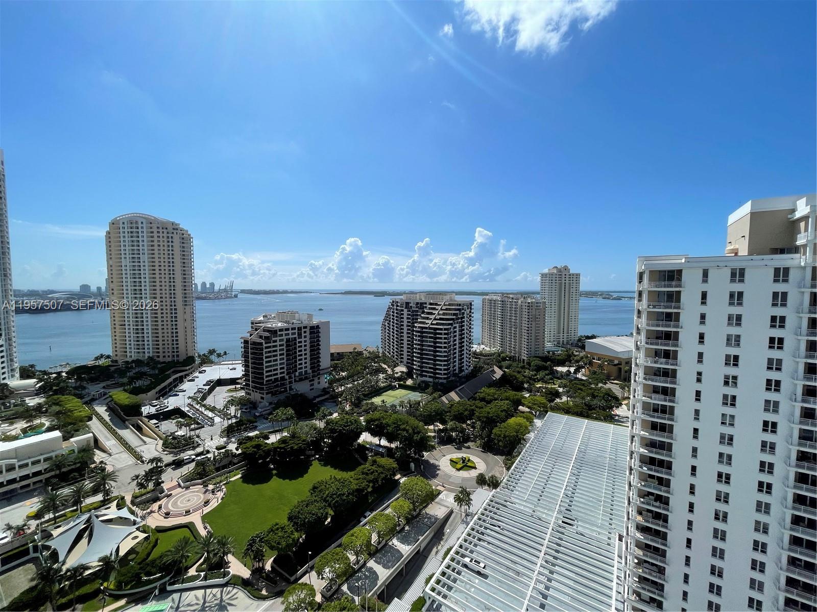 801 Brickell Key Blvd #2511, Miami FL 33131