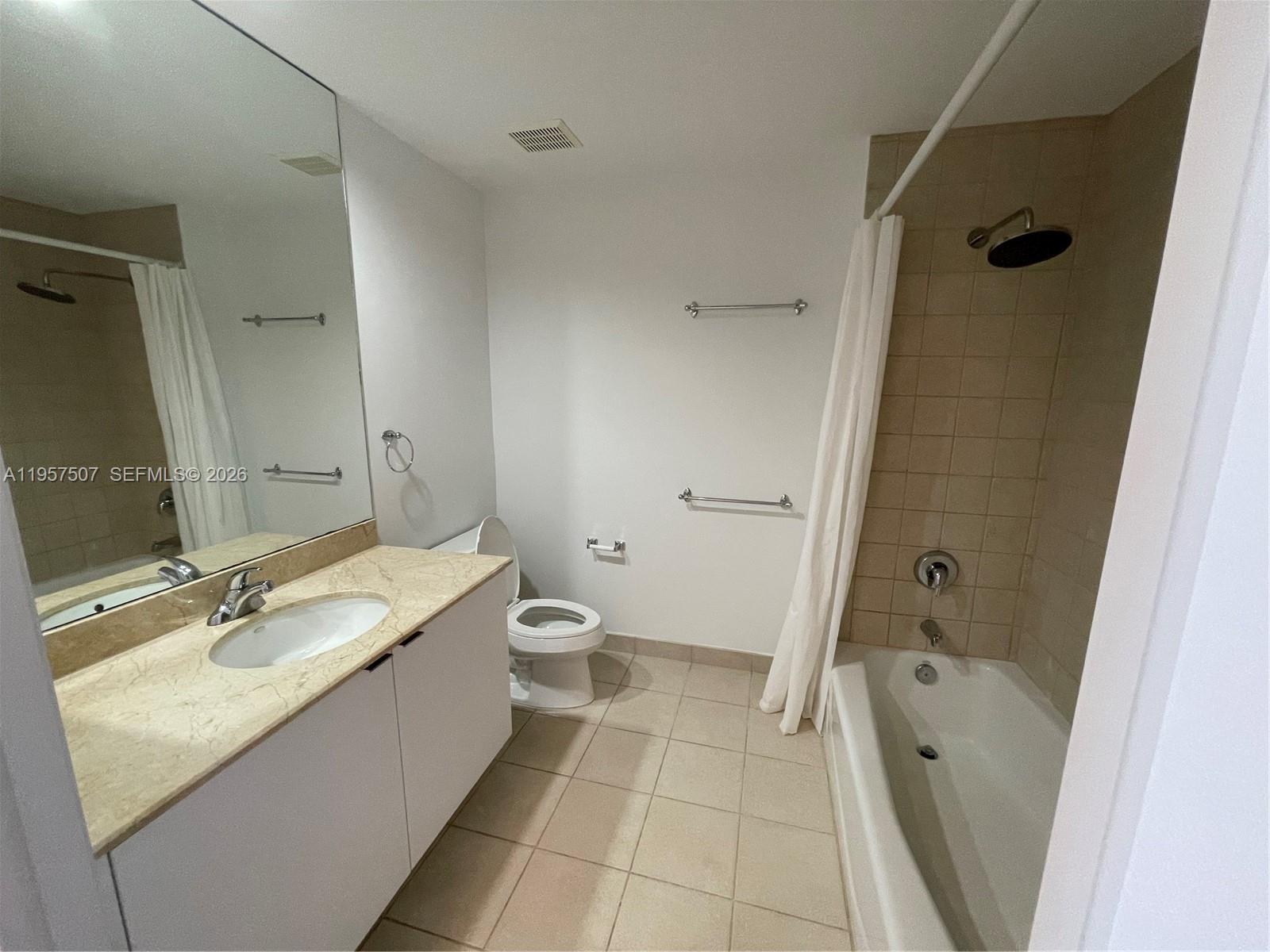 801 Brickell Key Blvd #2511, Miami FL 33131