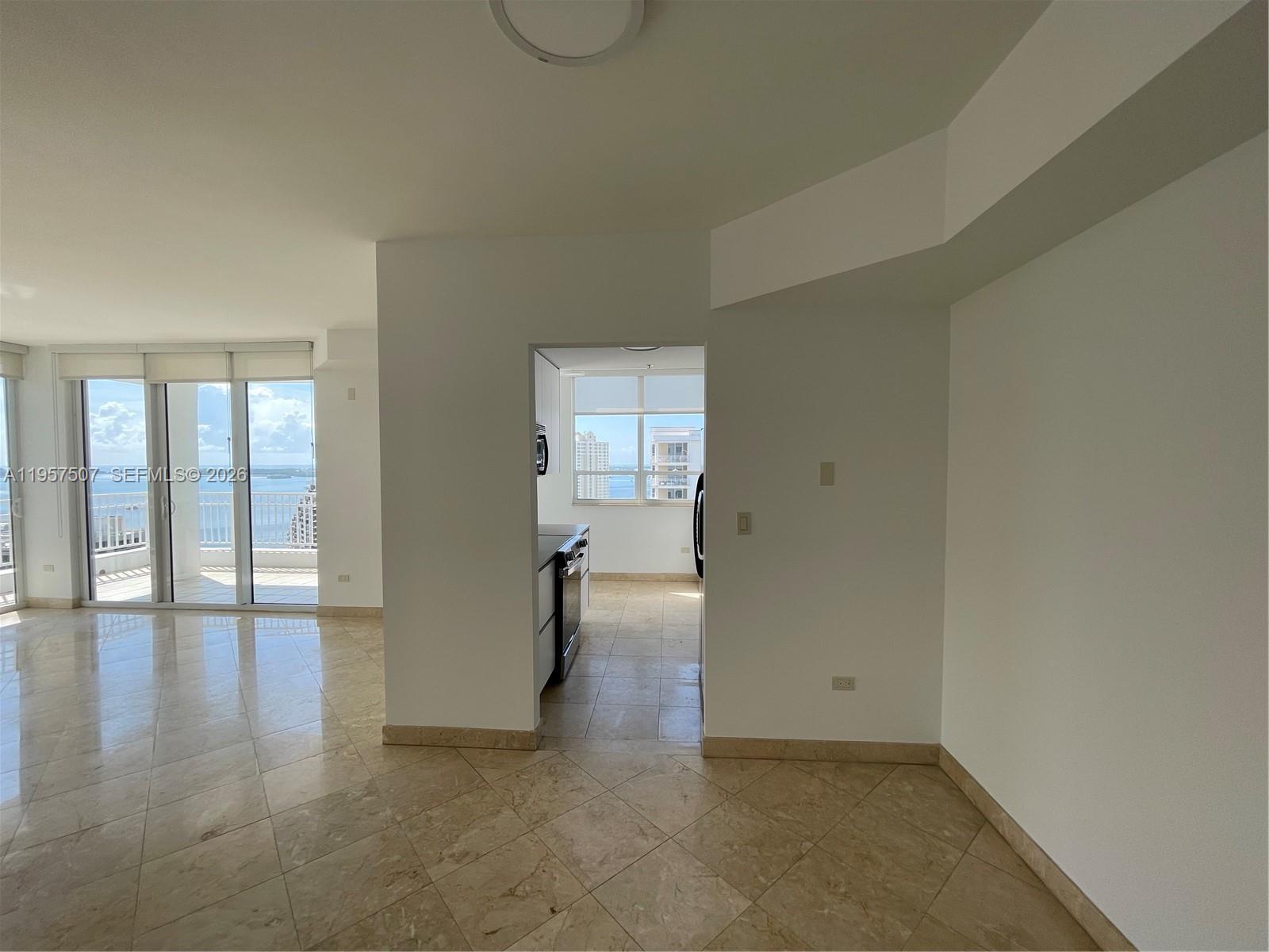 801 Brickell Key Blvd #2511, Miami FL 33131