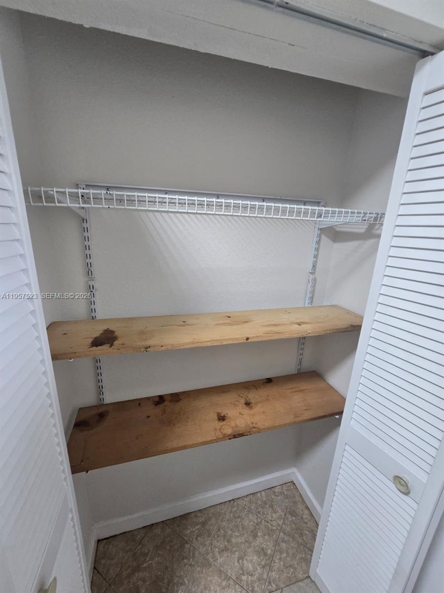 5151 W Oakland Park Blvd #303, Lauderdale Lakes FL 33313