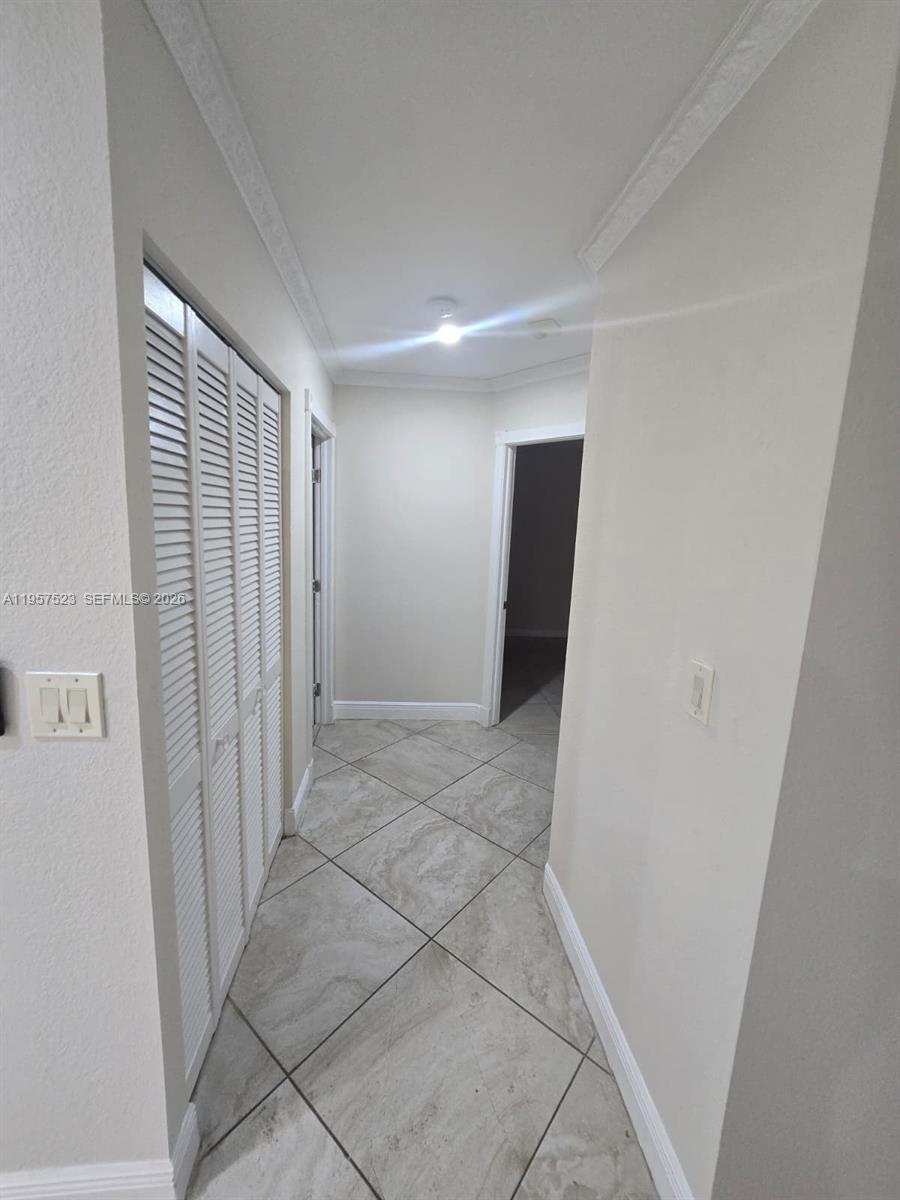 5151 W Oakland Park Blvd #303, Lauderdale Lakes FL 33313