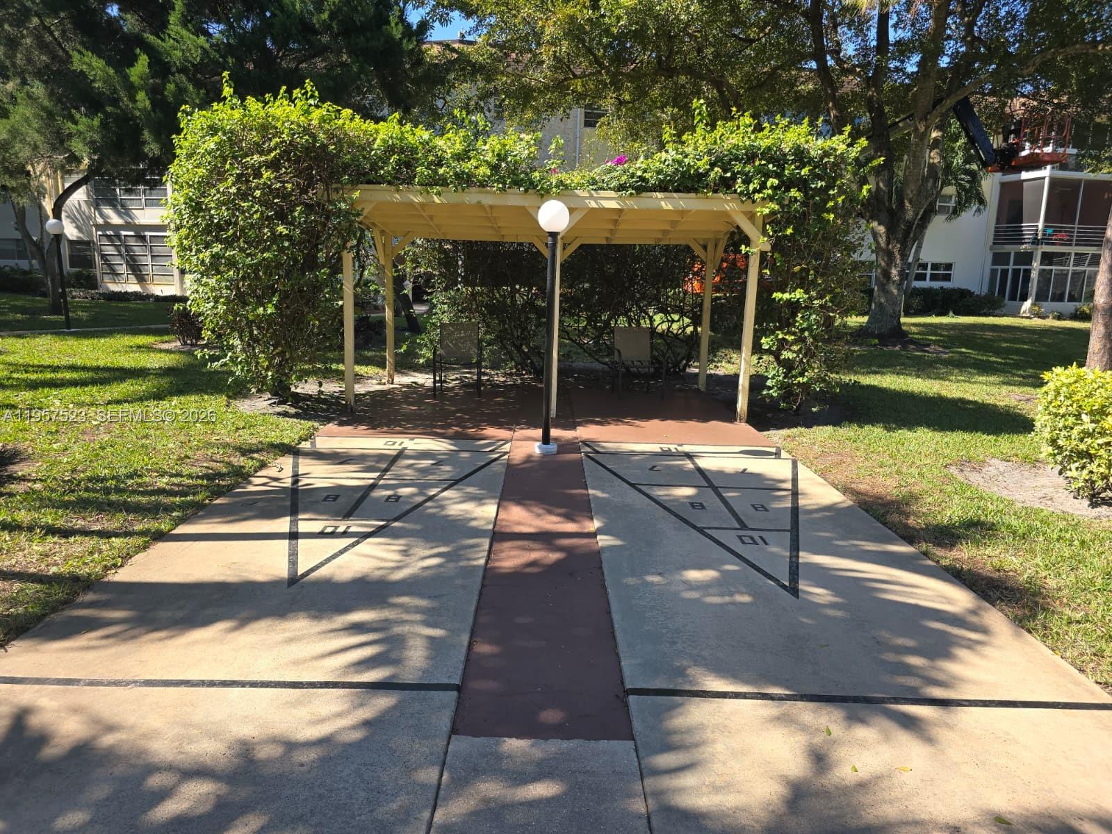 5151 W Oakland Park Blvd #303, Lauderdale Lakes FL 33313