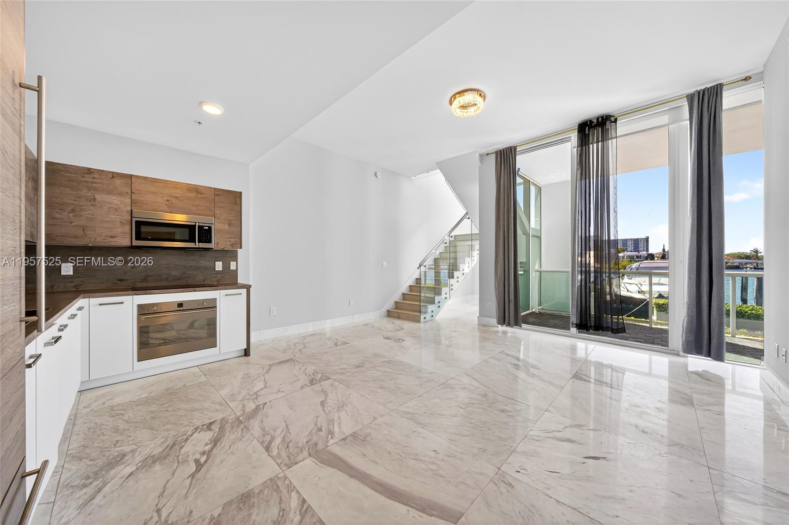 400 Sunny Isles Blvd #102, Sunny Isles Beach FL 33160