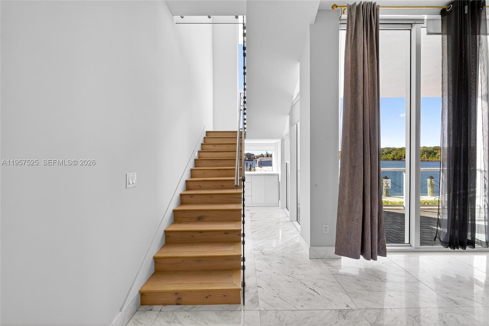 400 Sunny Isles Blvd #102, Sunny Isles Beach FL 33160