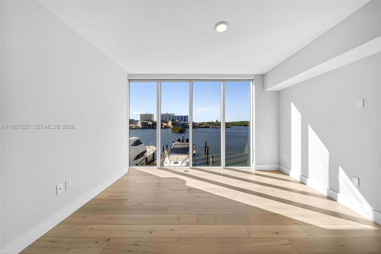 400 Sunny Isles Blvd #102, Sunny Isles Beach FL 33160