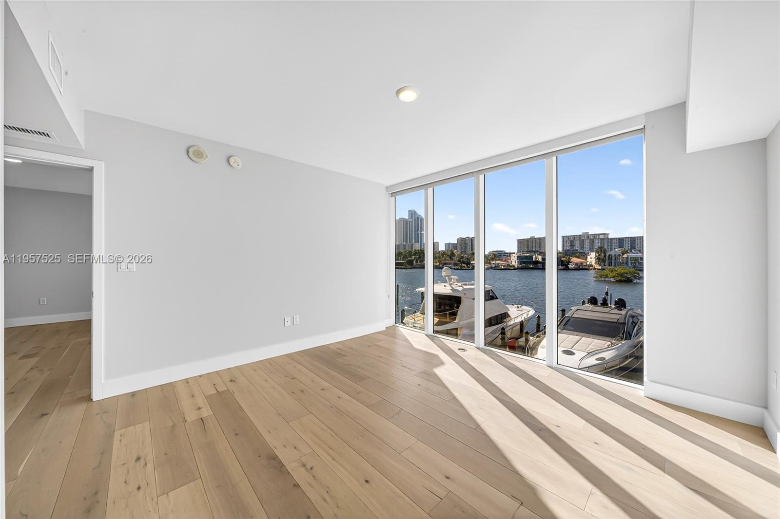 400 Sunny Isles Blvd #102, Sunny Isles Beach FL 33160