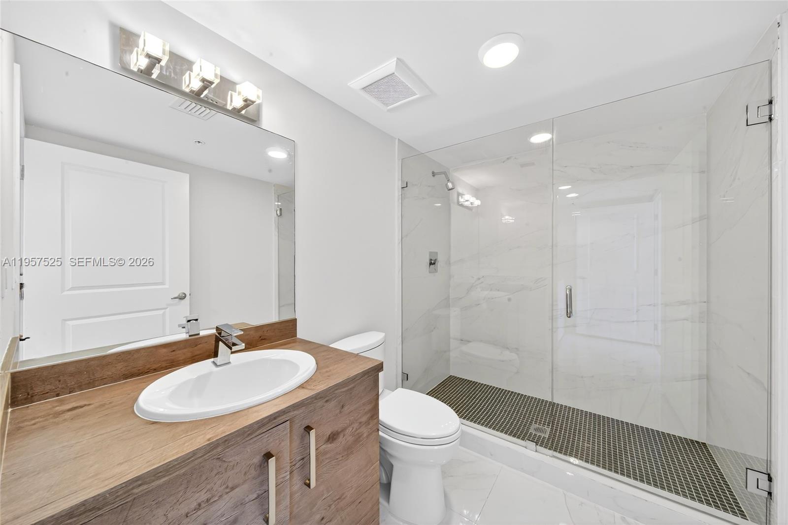 400 Sunny Isles Blvd #102, Sunny Isles Beach FL 33160