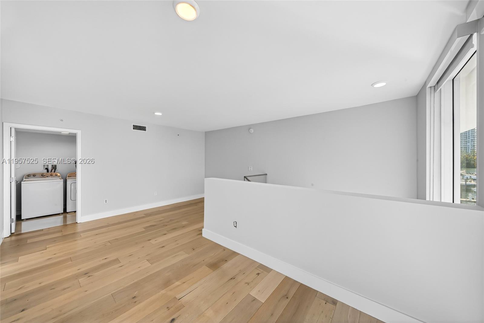 400 Sunny Isles Blvd #102, Sunny Isles Beach FL 33160