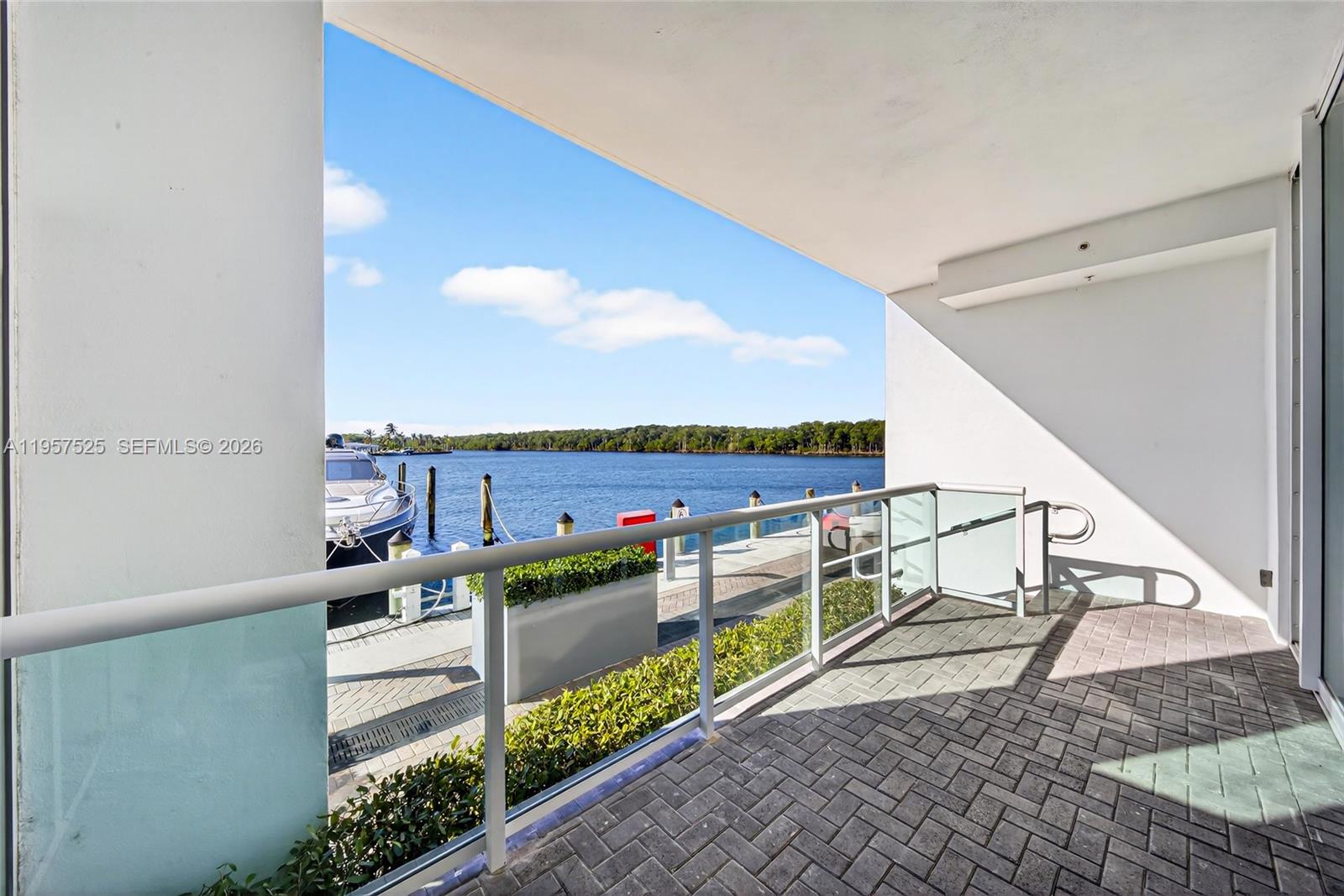 400 Sunny Isles Blvd #102, Sunny Isles Beach FL 33160