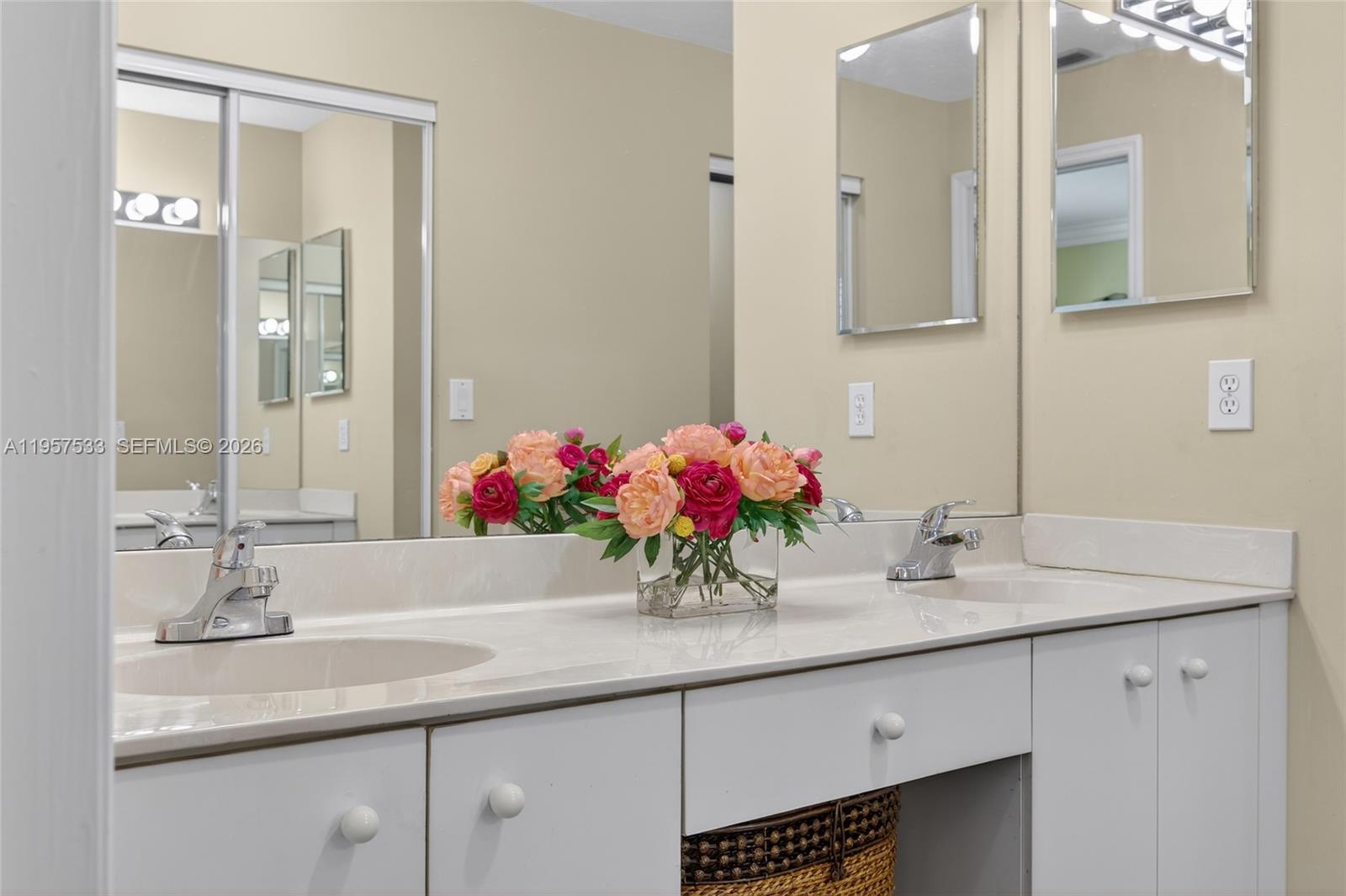 1485 NW 129th Ter, Sunrise FL 33323