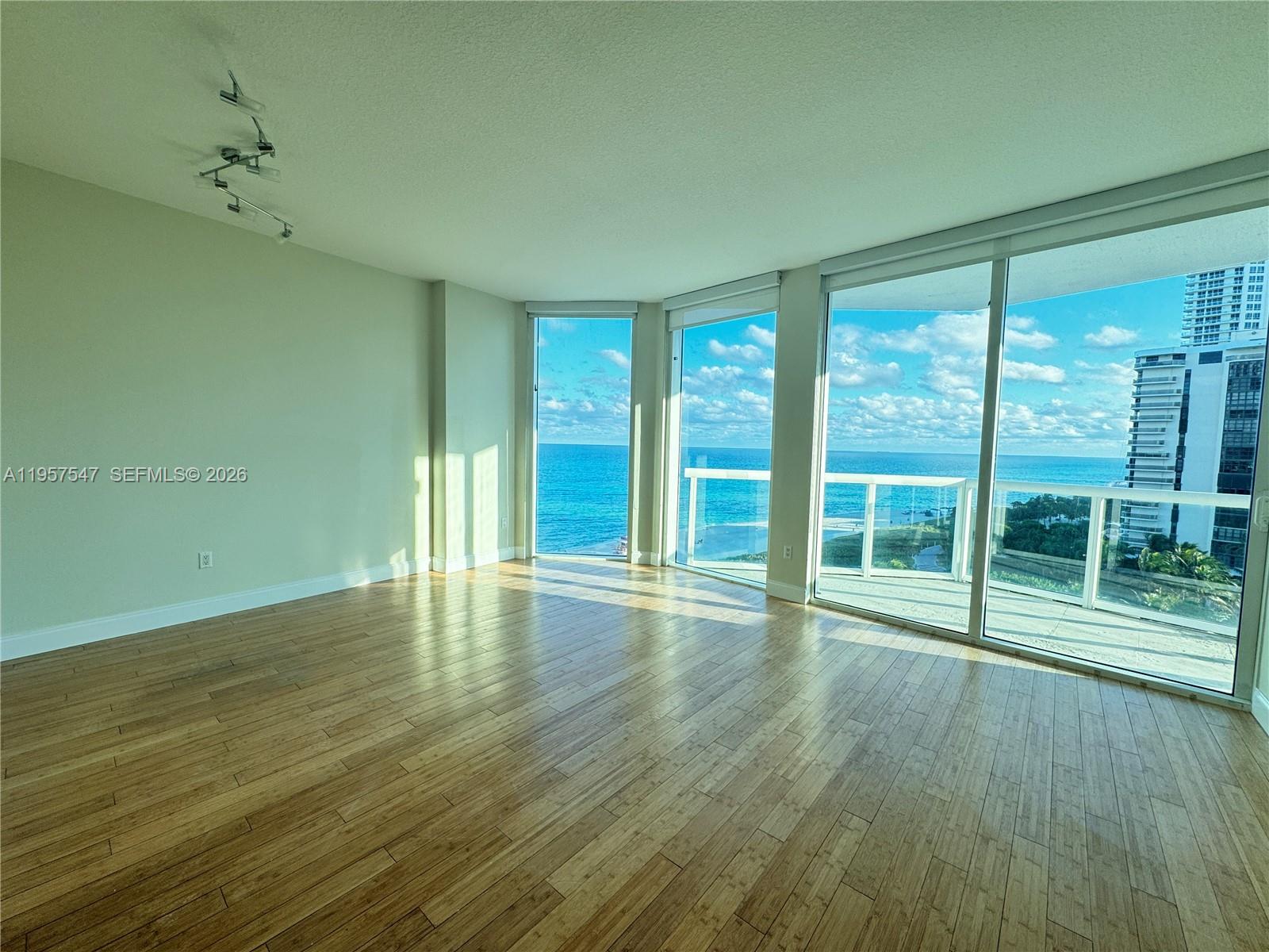 6515 Collins Ave #905, Miami Beach FL 33141