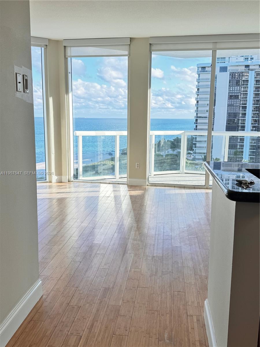 6515 Collins Ave #905, Miami Beach FL 33141