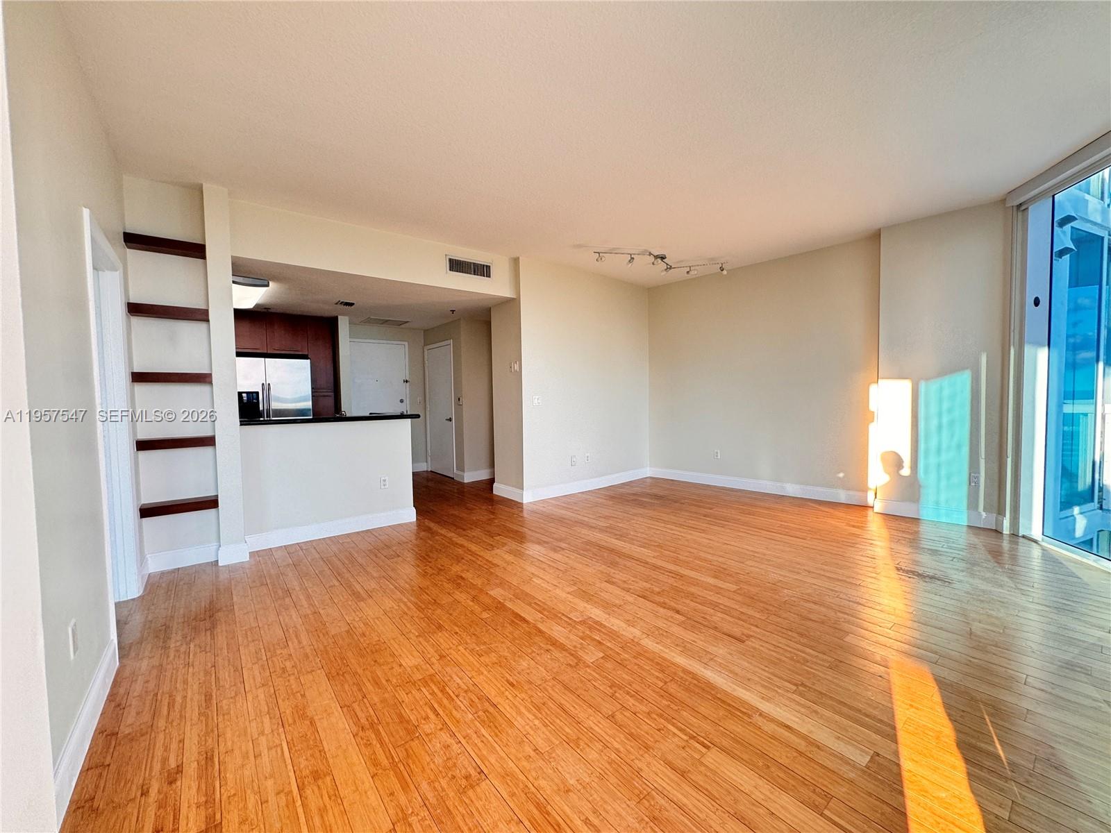6515 Collins Ave #905, Miami Beach FL 33141