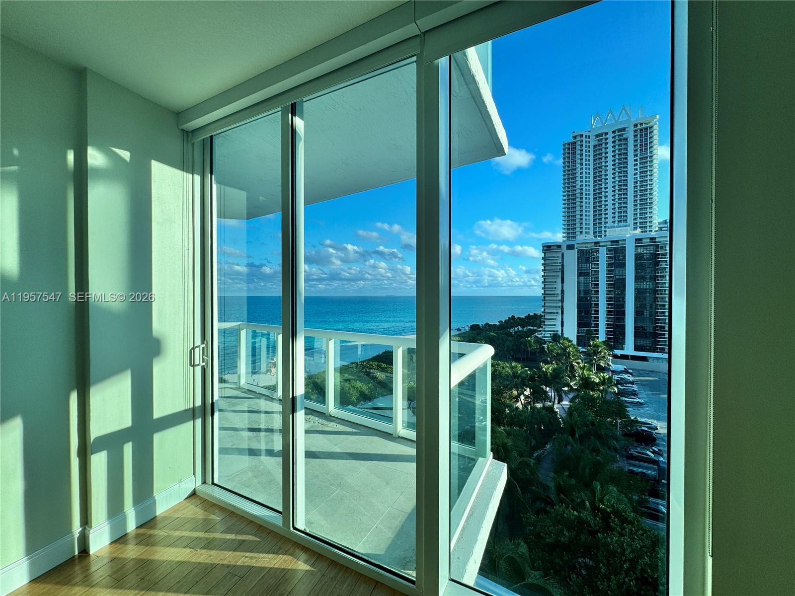 6515 Collins Ave #905, Miami Beach FL 33141