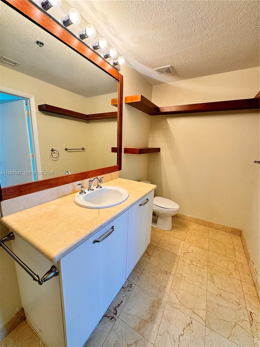6515 Collins Ave #905, Miami Beach FL 33141
