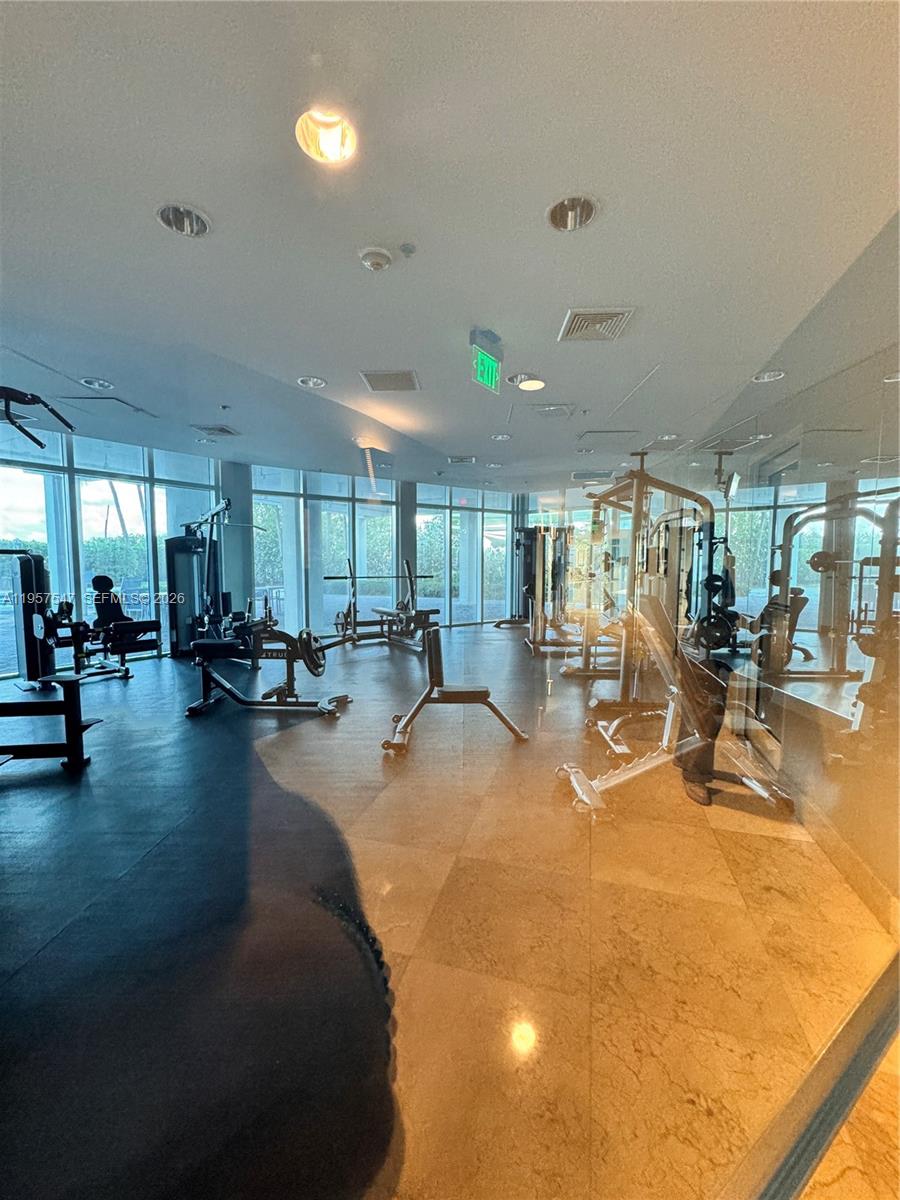 6515 Collins Ave #905, Miami Beach FL 33141