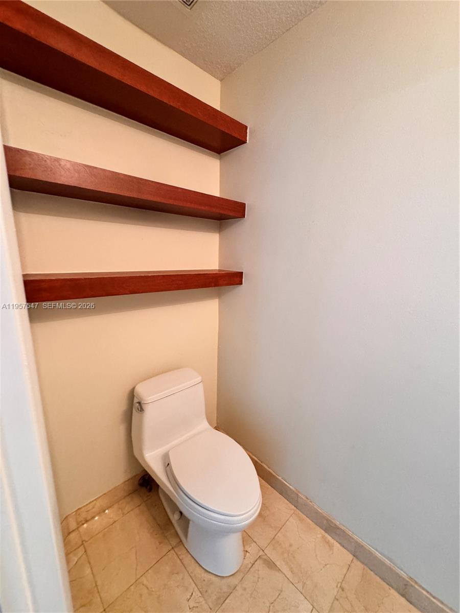 6515 Collins Ave #905, Miami Beach FL 33141