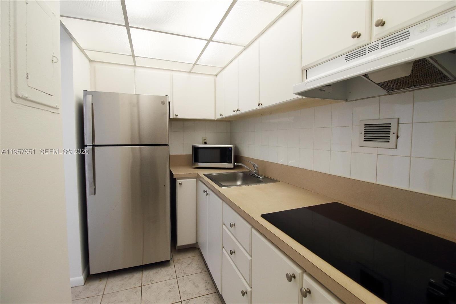 1000 West Ave #906, Miami Beach FL 33139