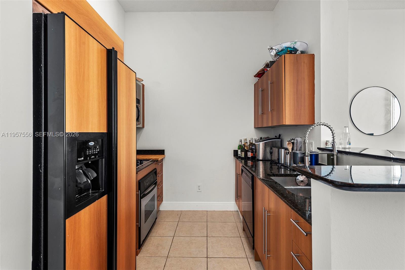 335 S Biscayne Blvd #UPH-10, Miami FL 33131