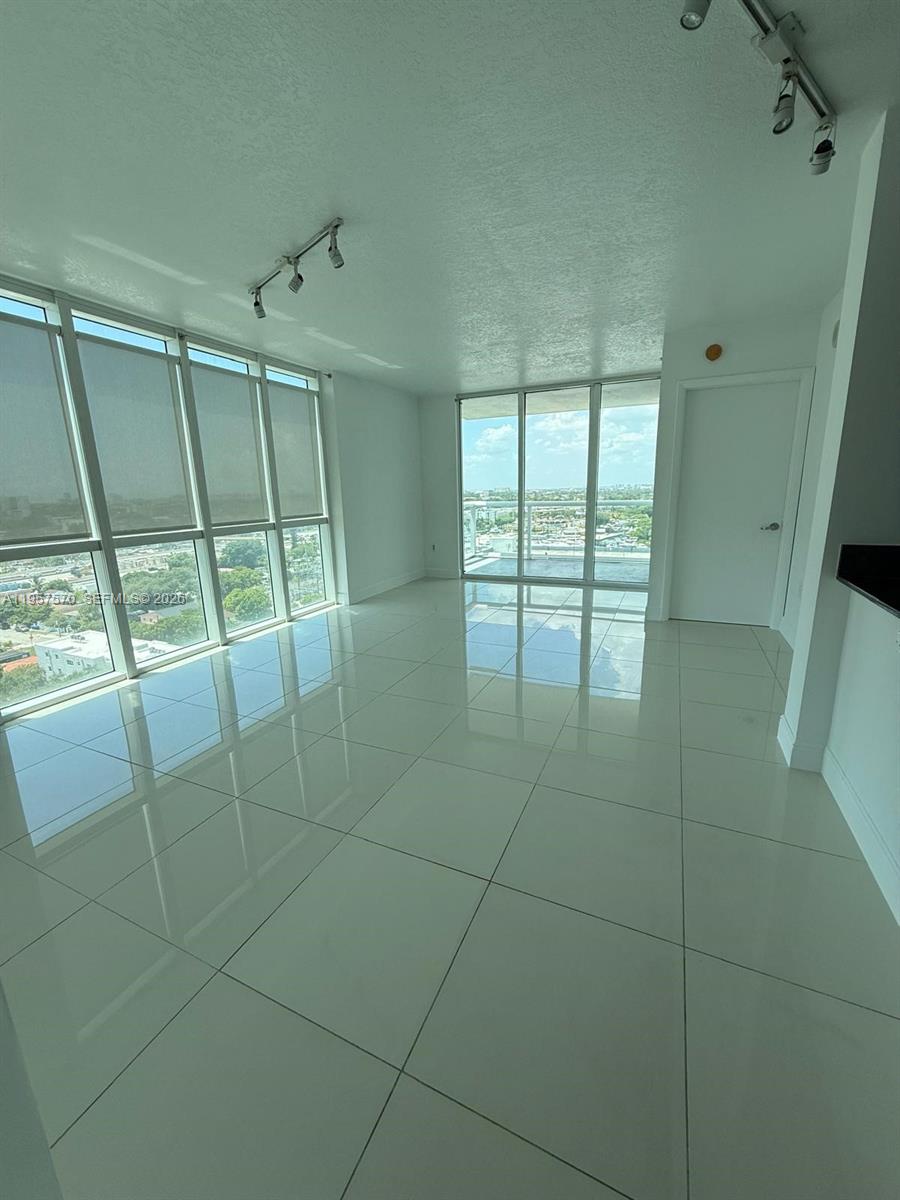 1871 NW S River Dr #1503, Miami FL 33125