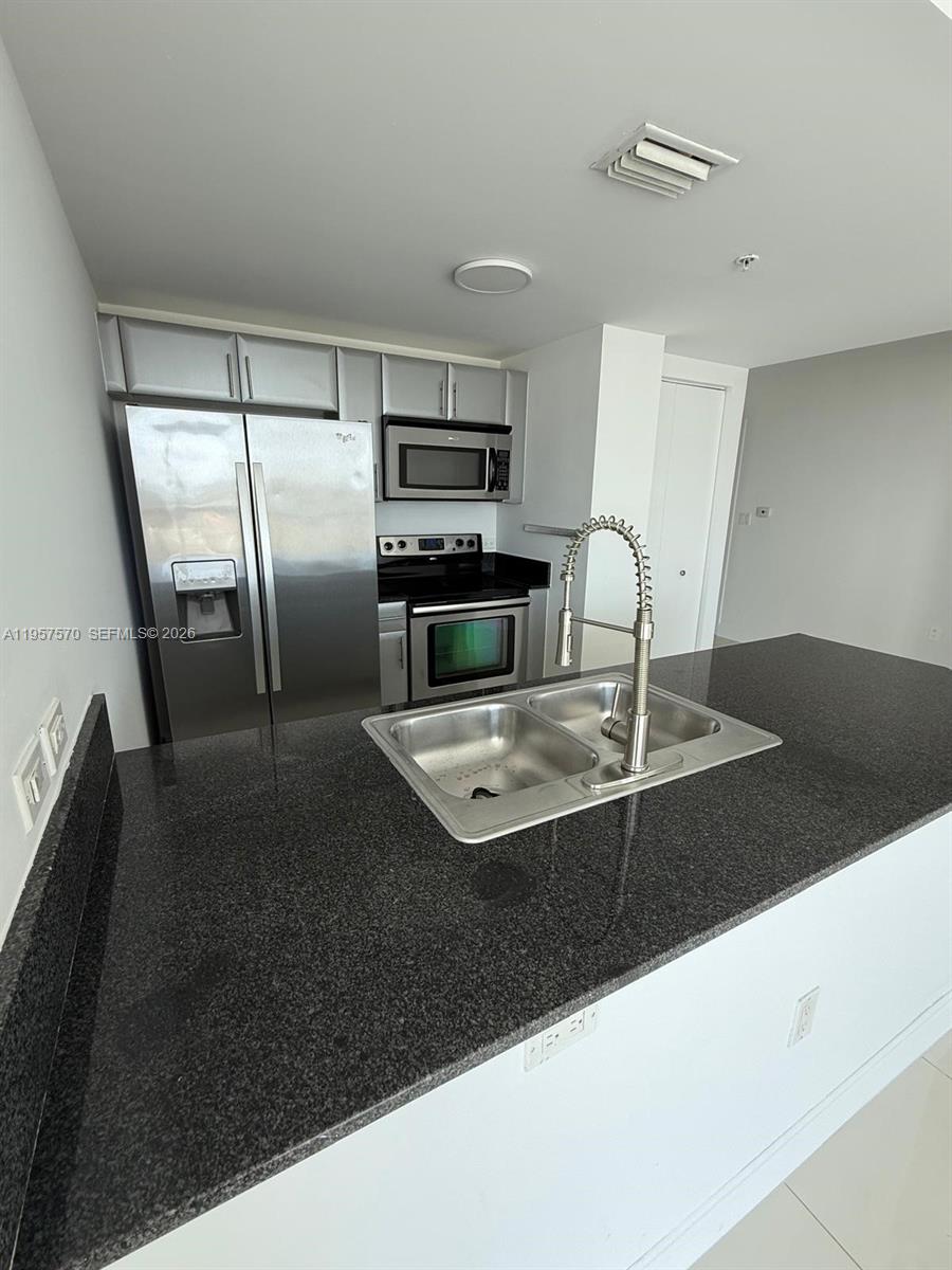 1871 NW S River Dr #1503, Miami FL 33125