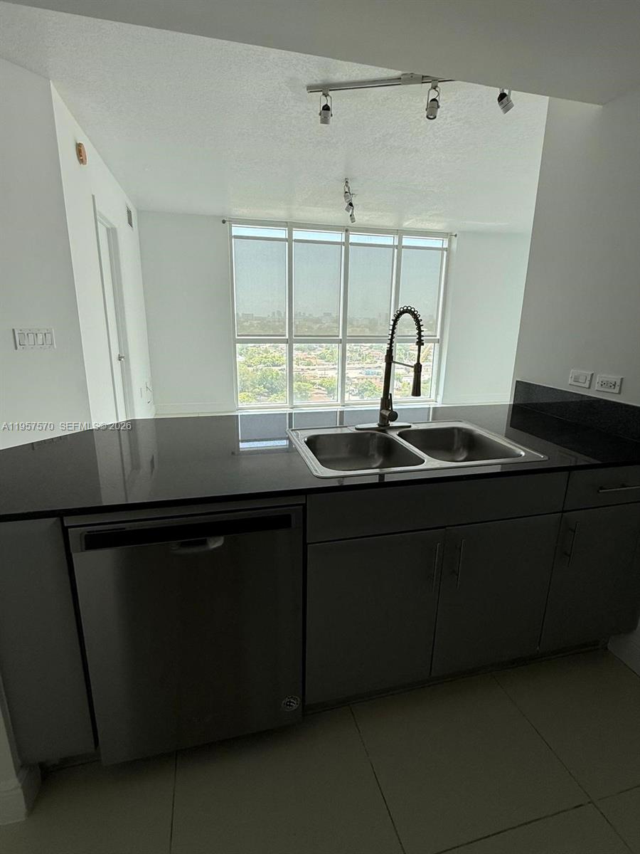 1871 NW S River Dr #1503, Miami FL 33125