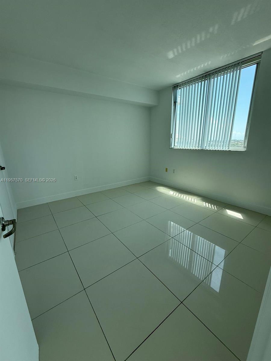 1871 NW S River Dr #1503, Miami FL 33125