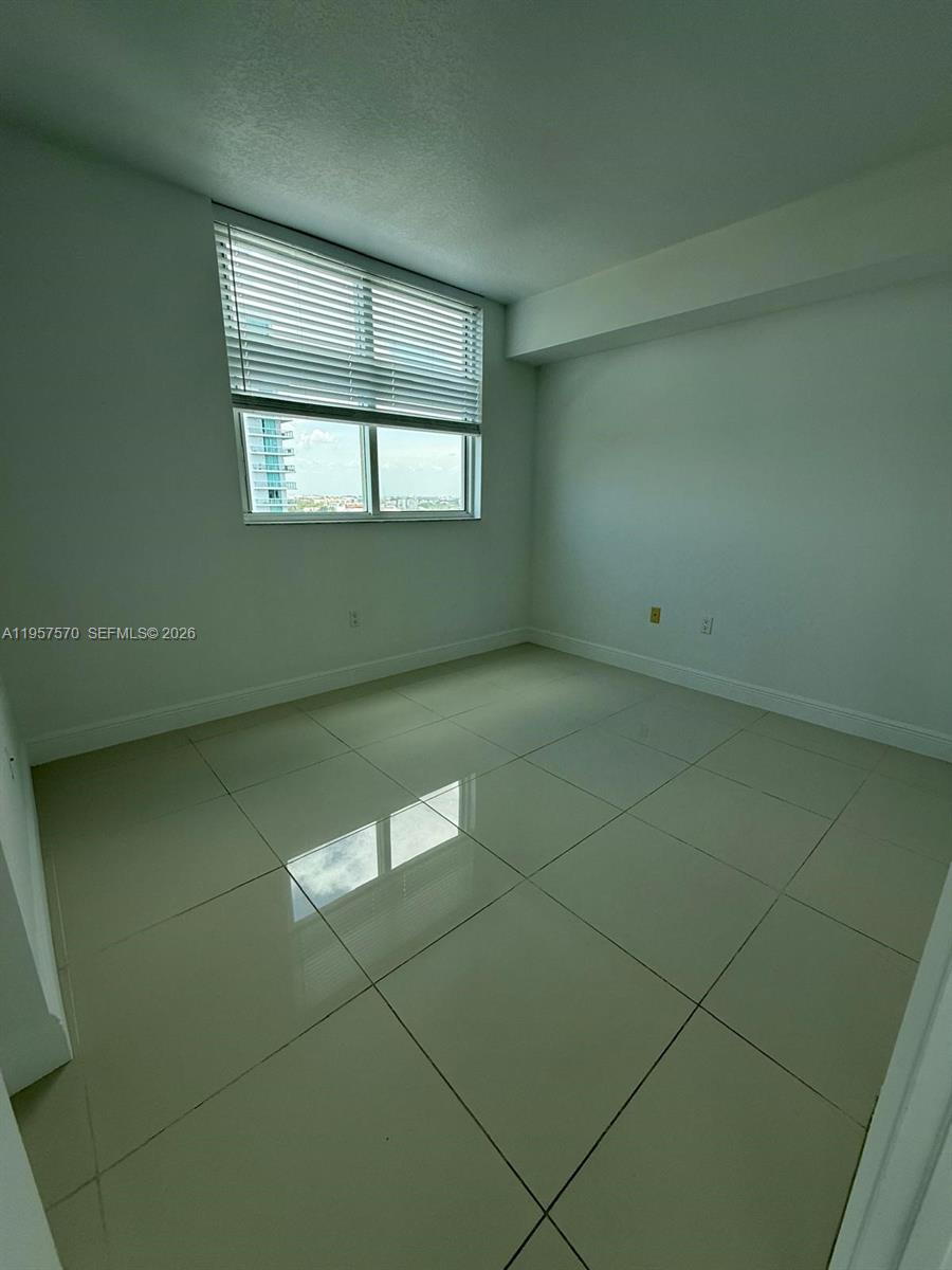 1871 NW S River Dr #1503, Miami FL 33125