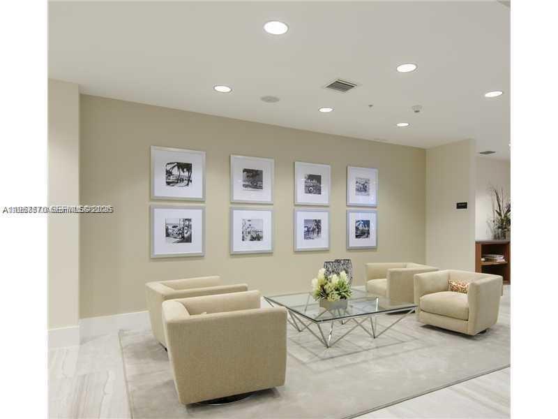 1871 NW S River Dr #1503, Miami FL 33125
